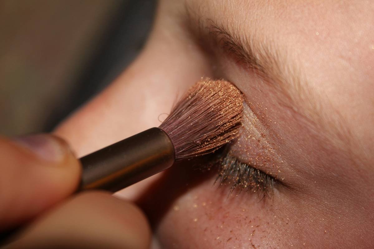 How Avant-Garde Makeup Stencils Can Transform Your Art—Without the 3-Hour Meltdown