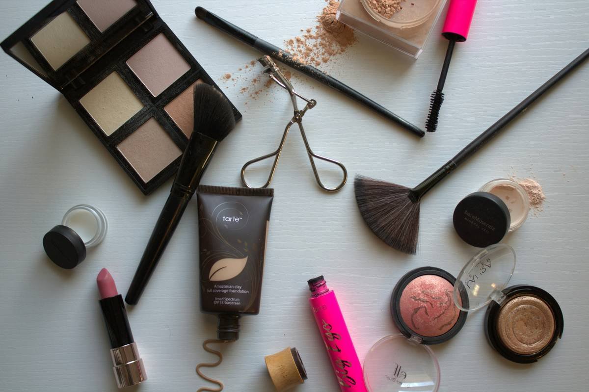 How Makeup Stencils Unlock Your Effortless Makeup Routine (Without the Guesswork)