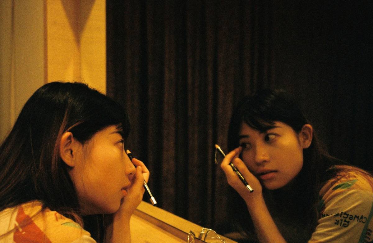 Why Eyeliner Stencils Are Your Secret Weapon for Flawless Flicks (And How to Actually Use Them)