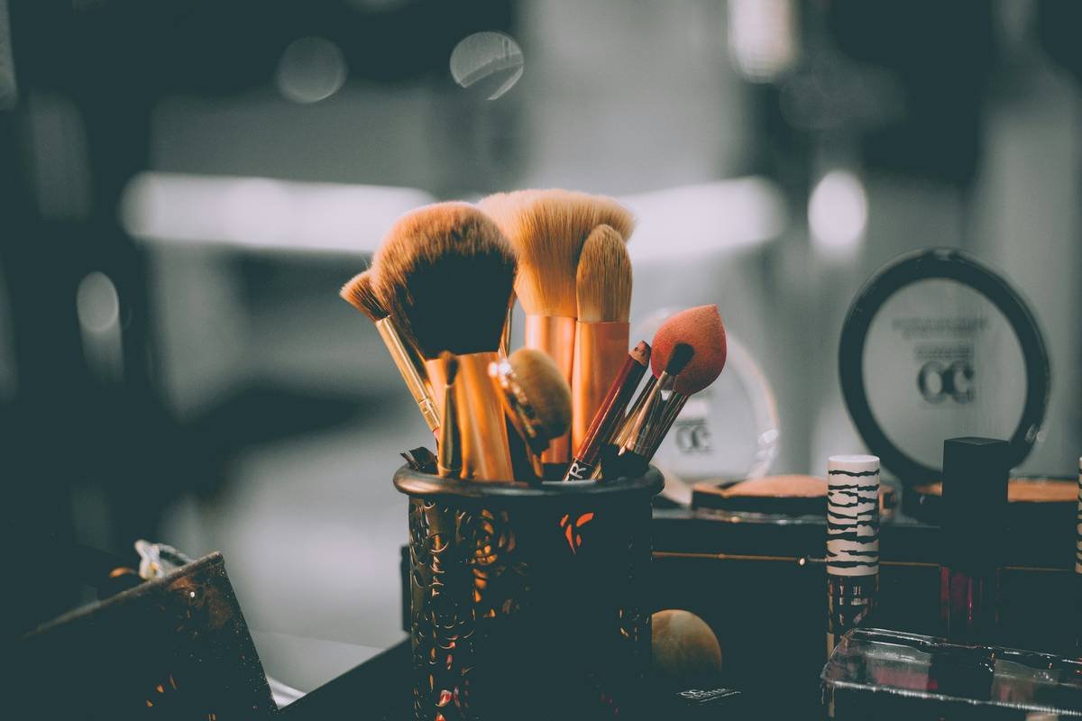 Why Your Beauty Tool Kit Is Missing the Secret Weapon: Makeup Stencils (And How to Fix It)